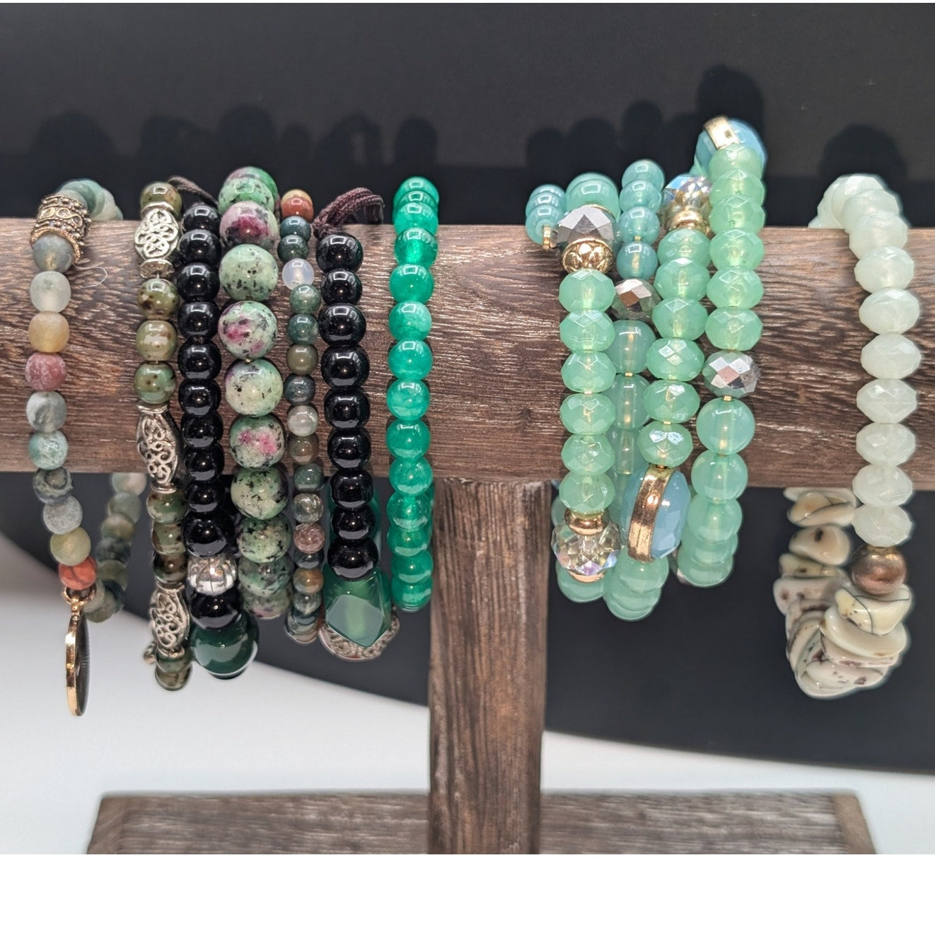 Lot of Nine Green Theme Stone & Glass Bead Bracelets