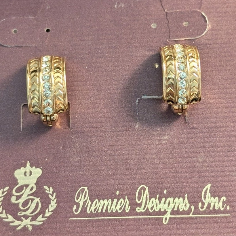 Vtg Premier Designs Serene Gold Tone Rhinestone Herringbone Clip On Earrings