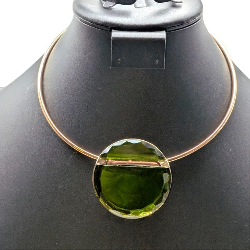 Signed Robert Lee Morris Soho Green Glass Pendant Gold Tone Torque 16" Necklace