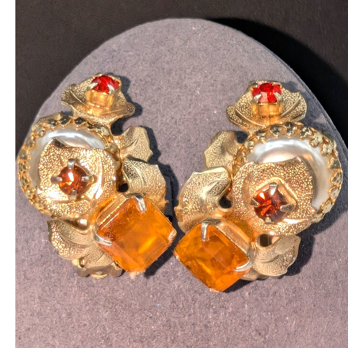 Vtg Unsigned Colors of Fall Rhinestone Faux Pearl 3D Gold Tone Clip On Earrings