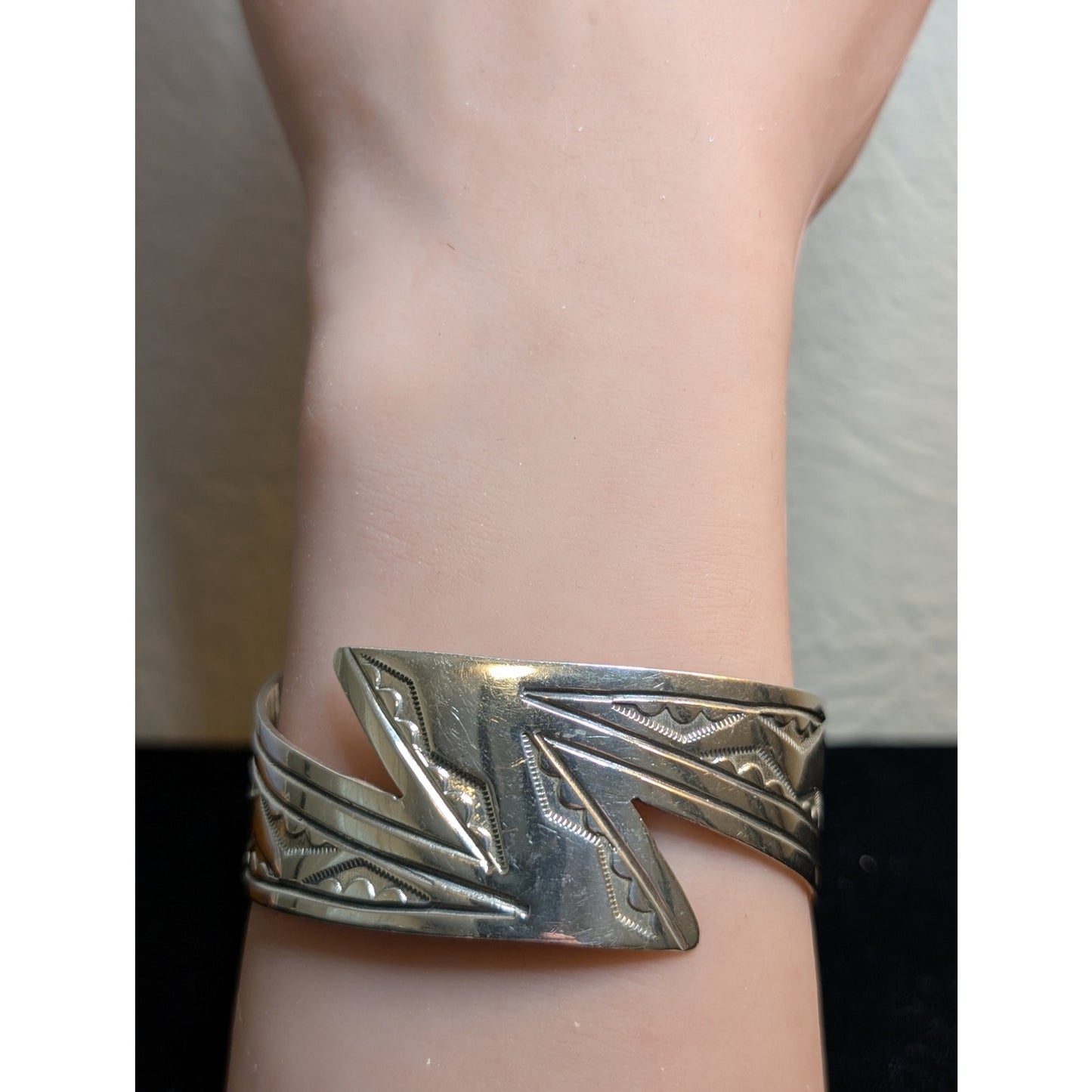 VTG Signed RJ Sterling Silver Navajo Native American Cuff Bracelet 36.66 grams