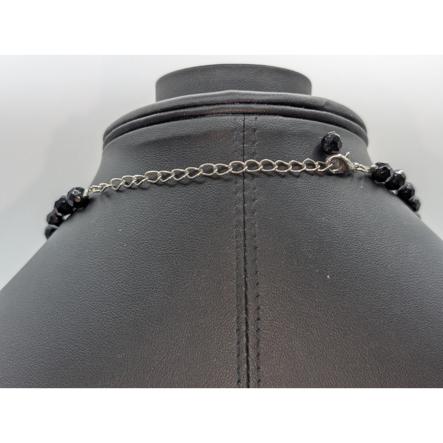 Vintage Black Faceted Glass Bead Graduated 19"-21.5" Necklace
