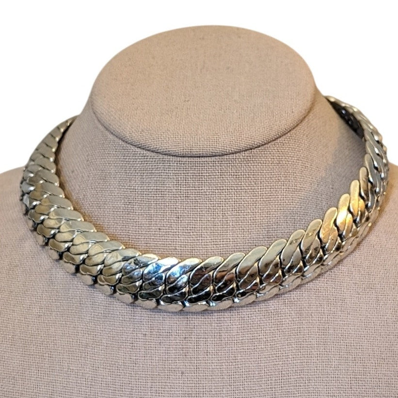Vintage 1" Wide Silver Tone Hook Clasp Choker