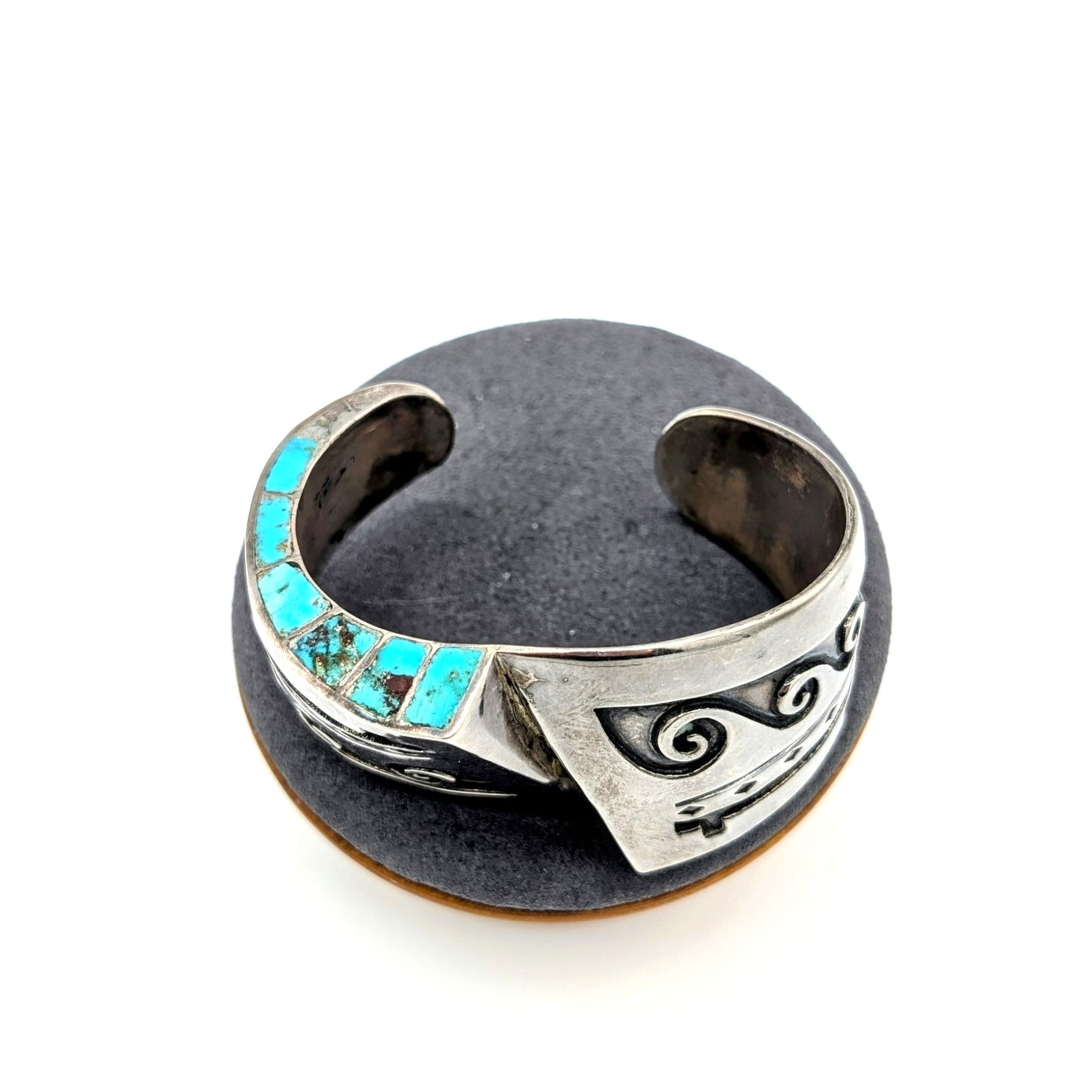 Estate VTG Native American Navajo Top Bottom Side Inlay Turquoise Sterling Cuff