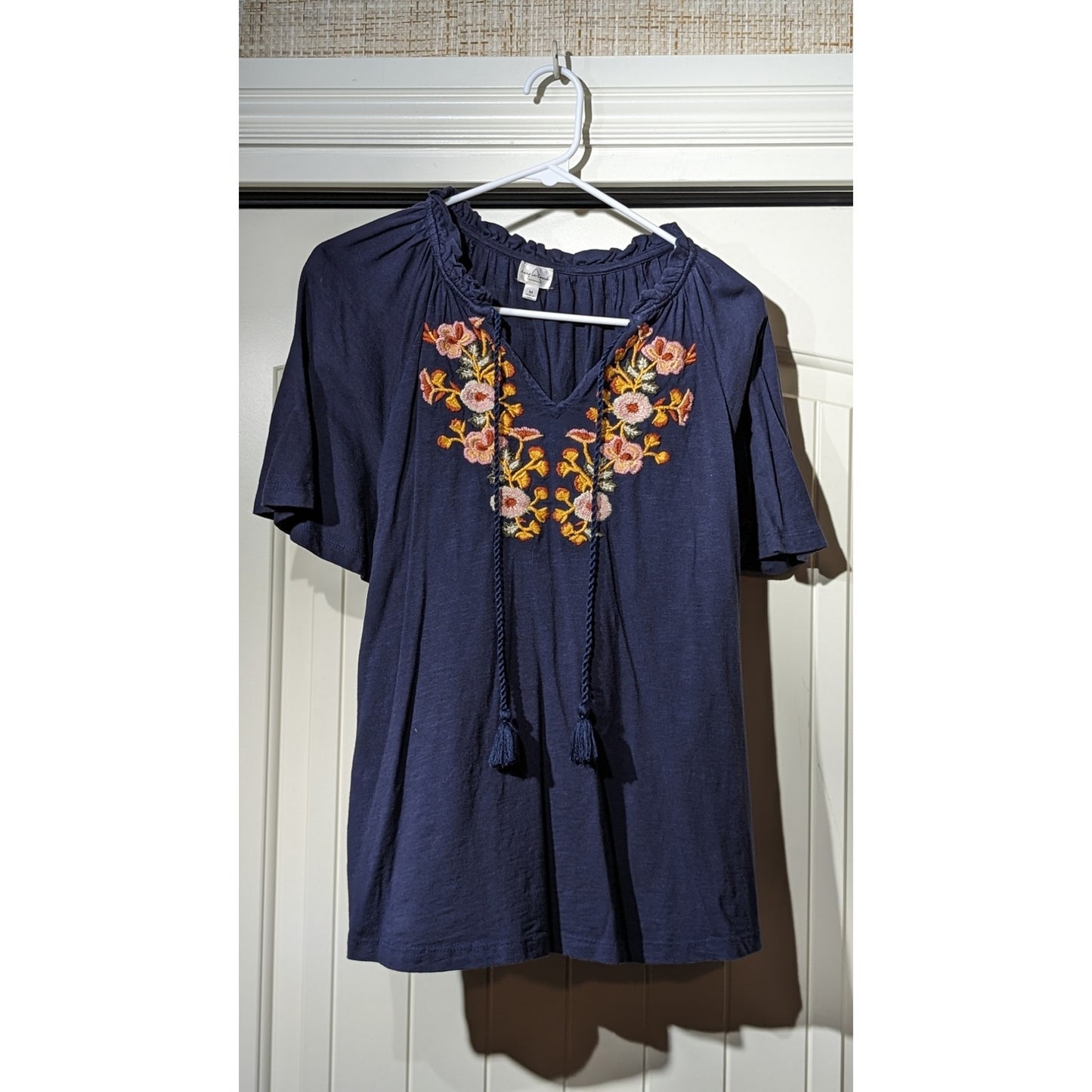 Keep in Touch Floral Embroidered Bell Sleeve Tie Ruffle Neck Top Womens Sz M
