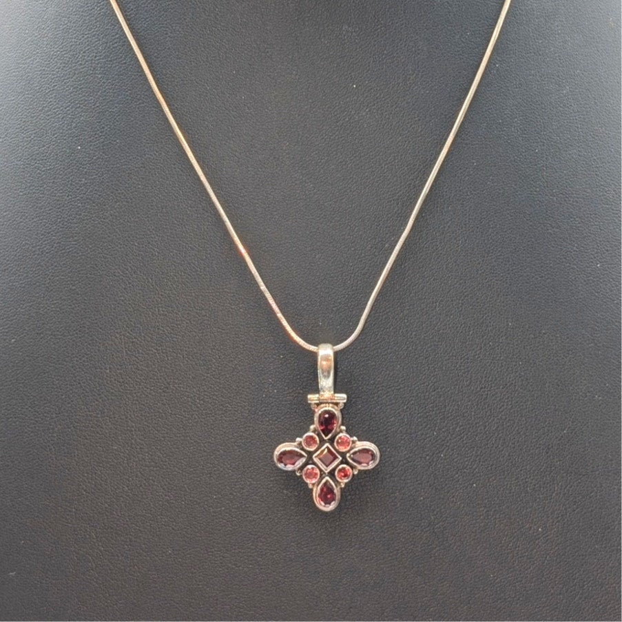 925 Sterling Silver Garnet Gemstone Articulated Pendant Box Chain 18" Necklace