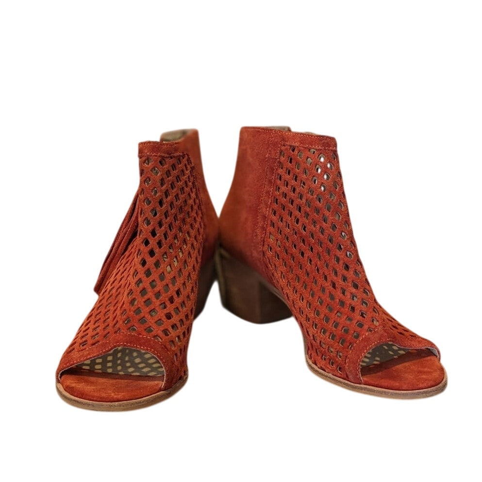 Matisse REVOLVE Indie Cutout Booties in Rust Suede with Tassel Womens Sz 9.5