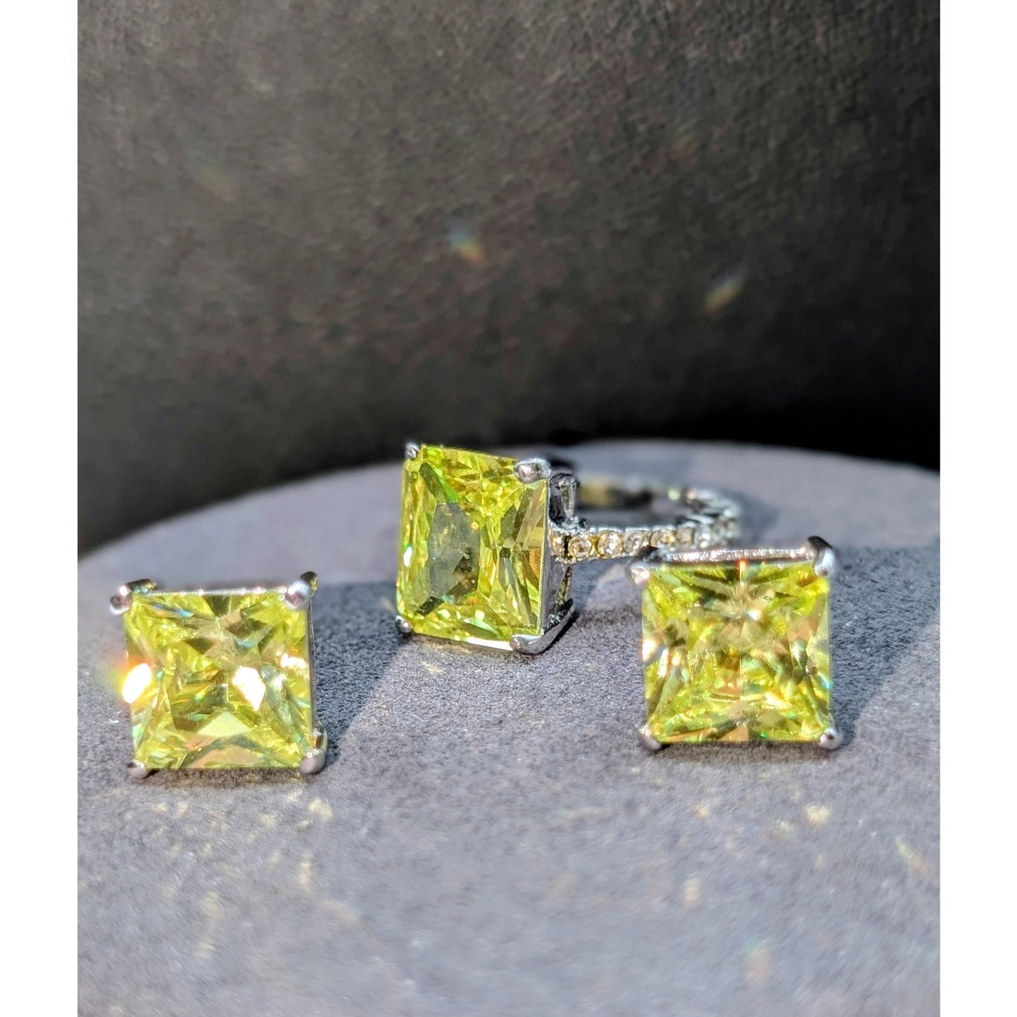 Demi-Parure Set of Green Apple Crystal Silver Tone Rhinestone Jewelry