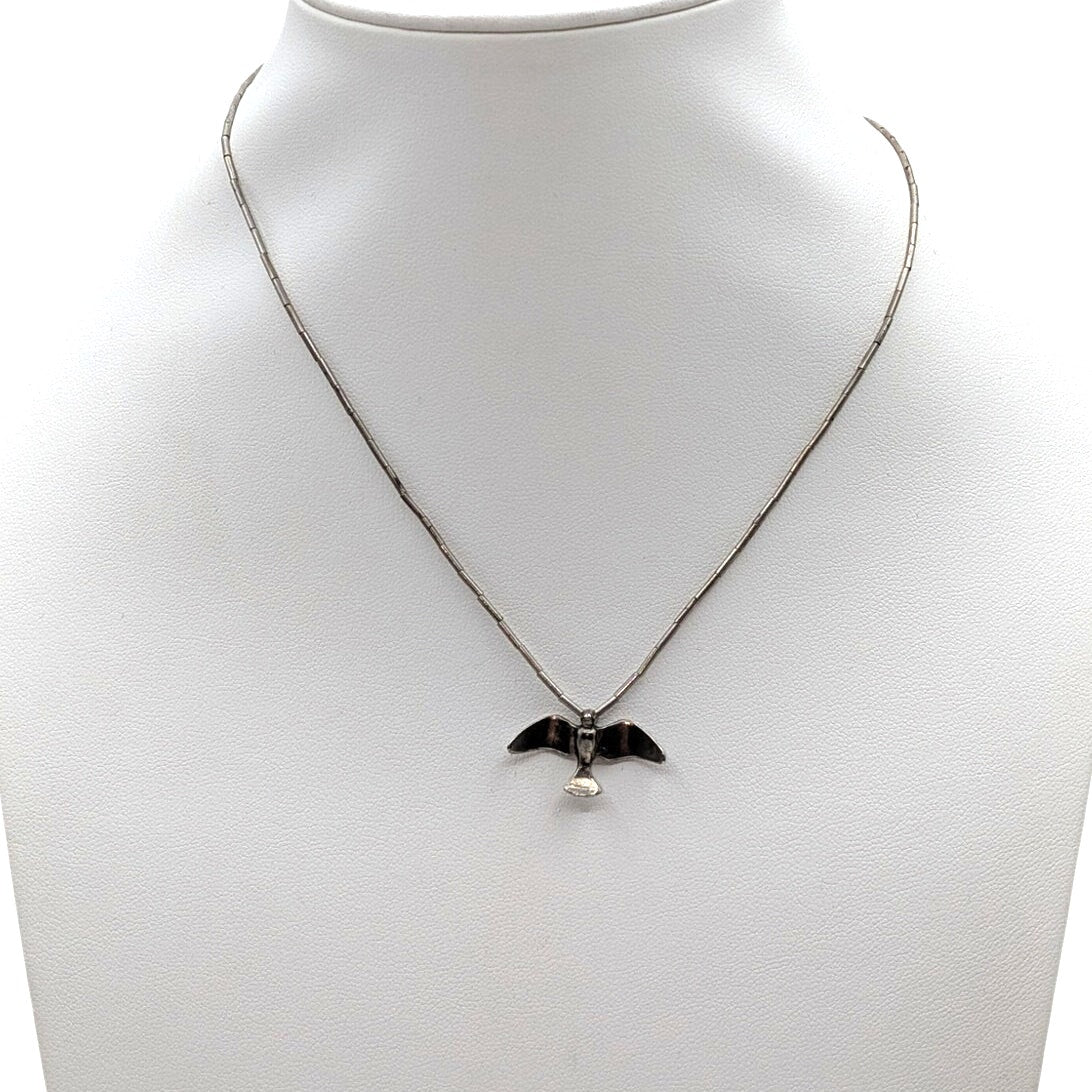 Old Pawn Bird Fetish Liquid Silver Chain Sterling Silver Barrel Clasp Necklace