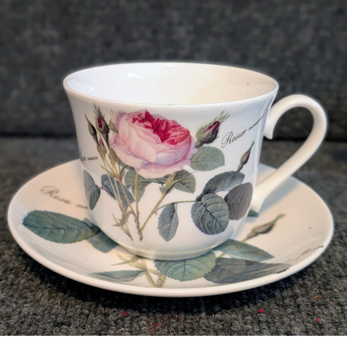 Vtg Roy Kirkham 1996 "Redoute Roses" Bone China English Breakfast Cup & Saucer