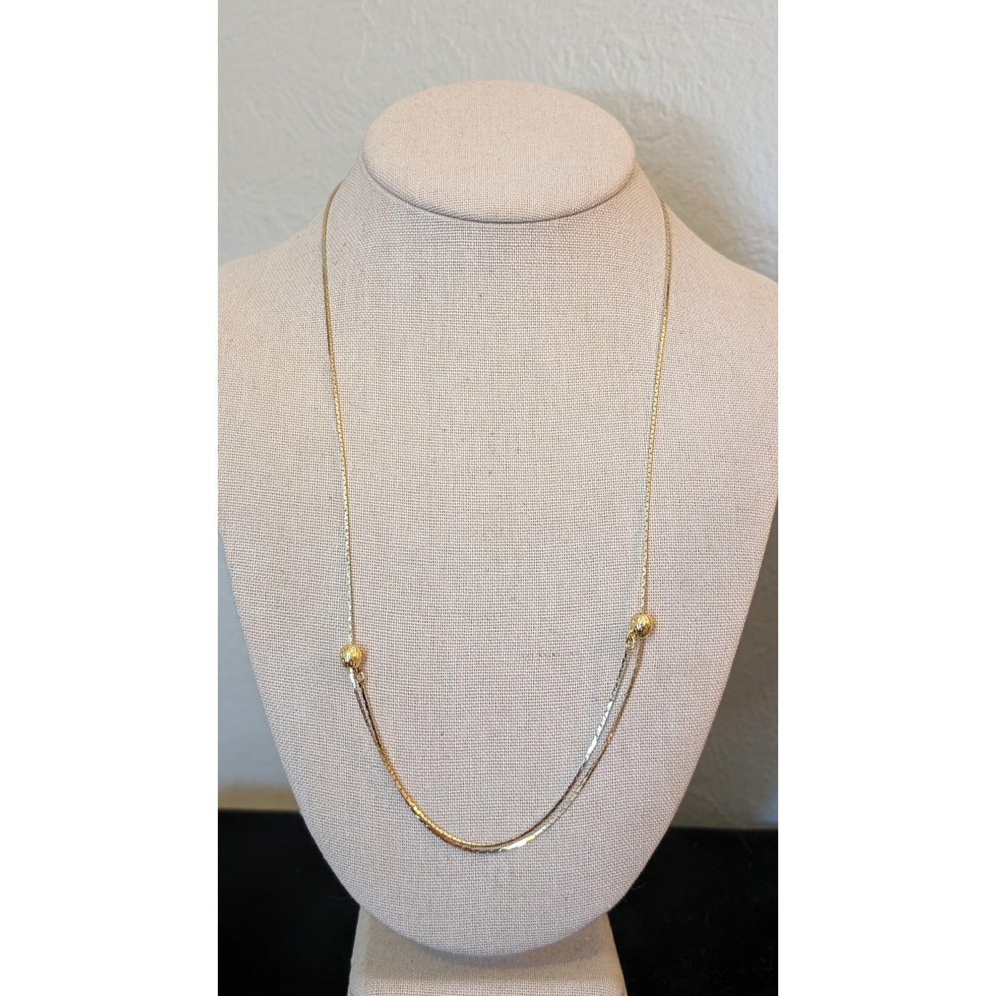Vintage Shiny Gold Tone Adjustable Chain Up to 28" Necklace NWOT