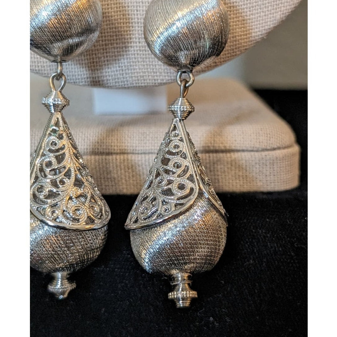 Rare Find! Monet 1961 Signed Monet Book Piece Rhodium Plated Lariat Necklace