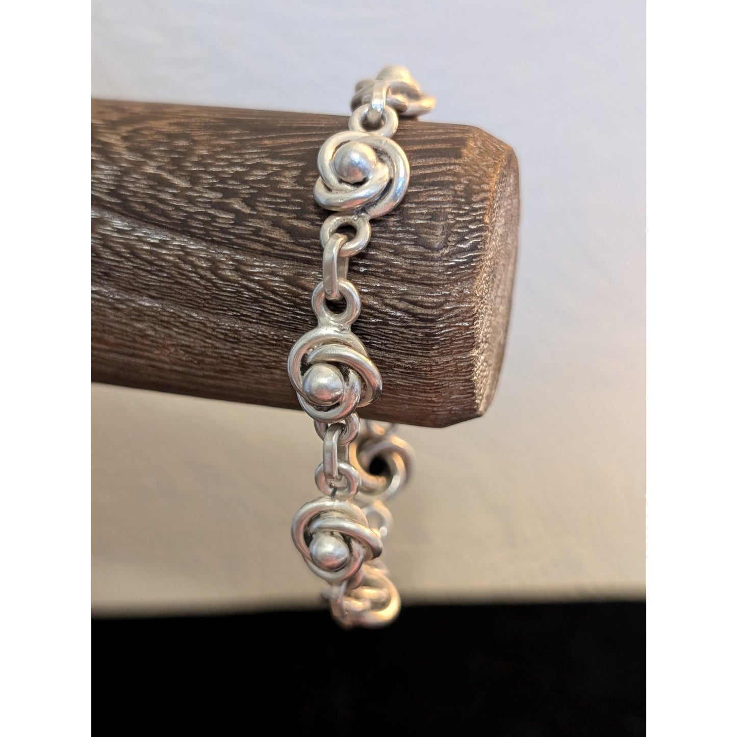 Vintage Stamped Mexico 925 Sterling Silver Love Knot Toggle Clasp Bracelet