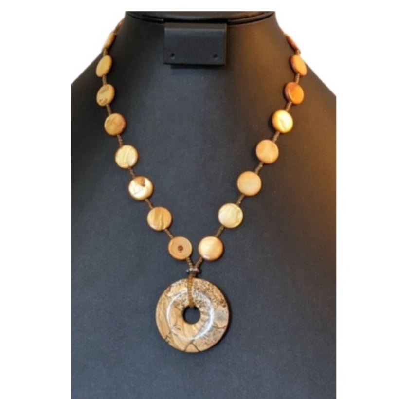 Round Gold Shell Bead Donut Jasper Pendant Barrel Clasp 18" Necklace