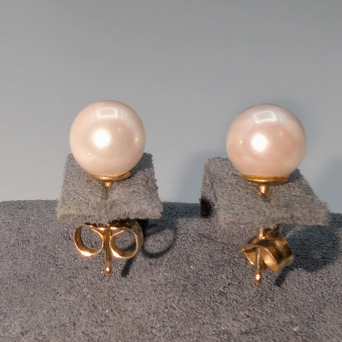 14K Gold Post 6.97mm Genuine Pearl Stud Earrings Total Weight 1.37g