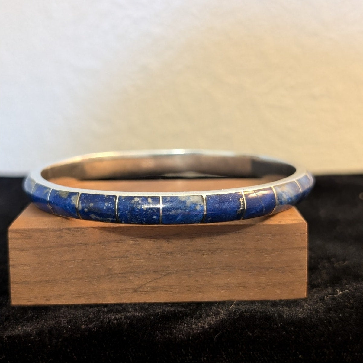 Vintage 950 Sterling Silver Lapis Lazuli Inlay Round Bangle Bracelet