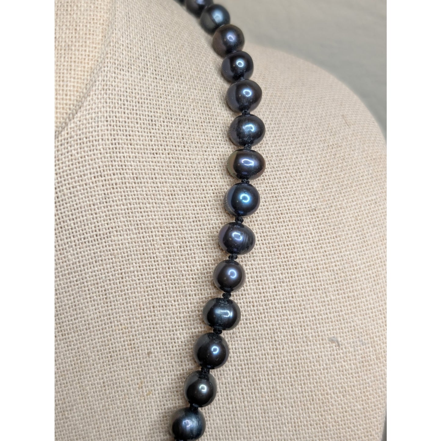 Vintage Black Freshwater Pearl Hand-Knotted Slightly Graduated 18" Necklace