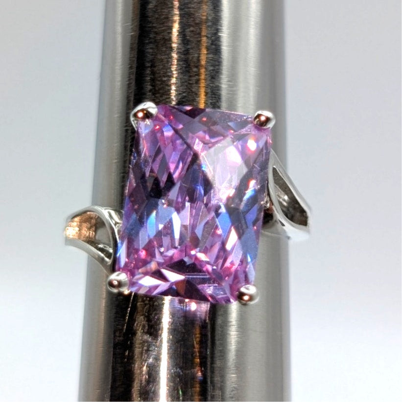 925 Sterling Silver Lavender Checkerboard Cut Rectangular Glass Stone Ring Sz 6