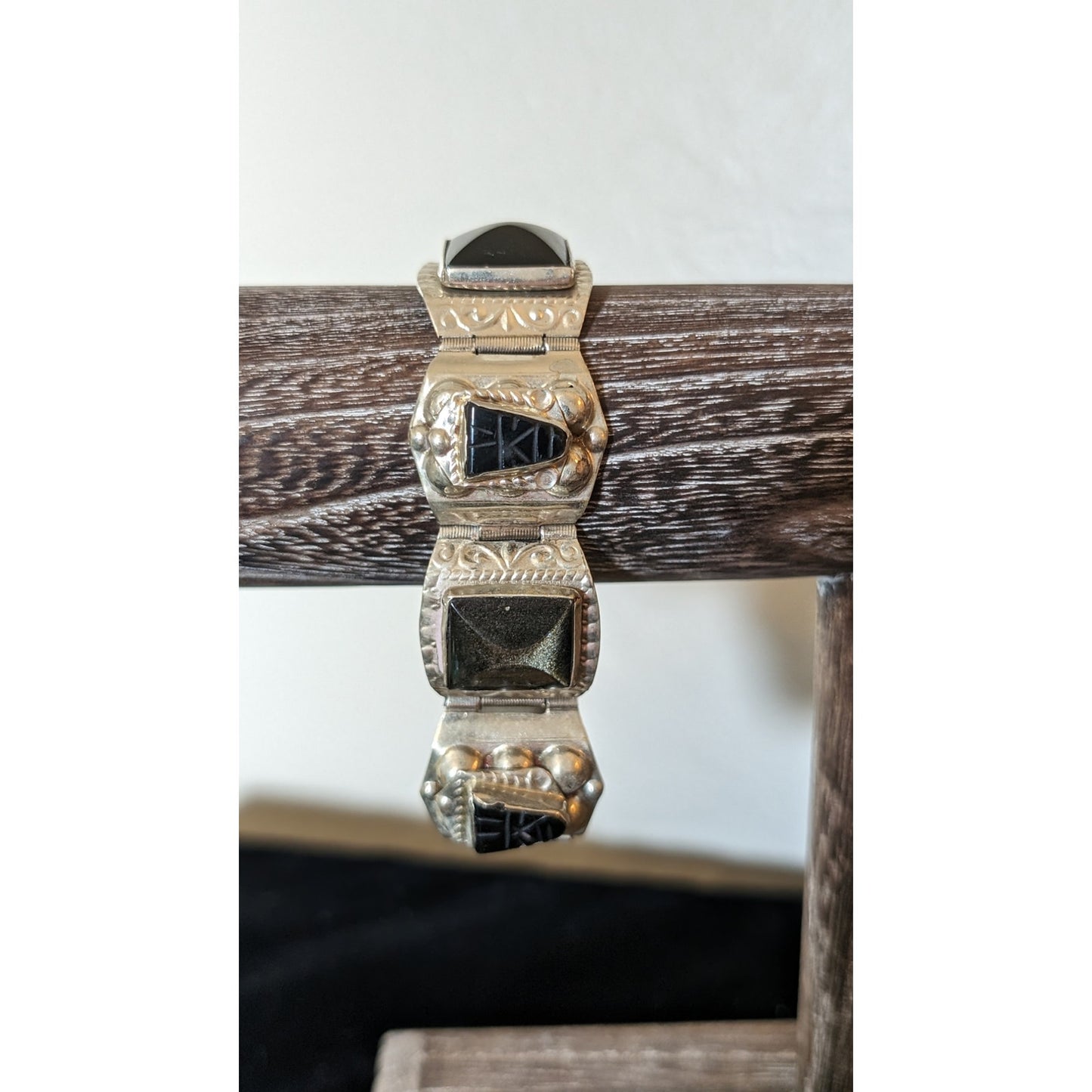 Vintage Taxco Mexico Black Onyx Alpaca Silver Carved Aztec Mask Bracelet