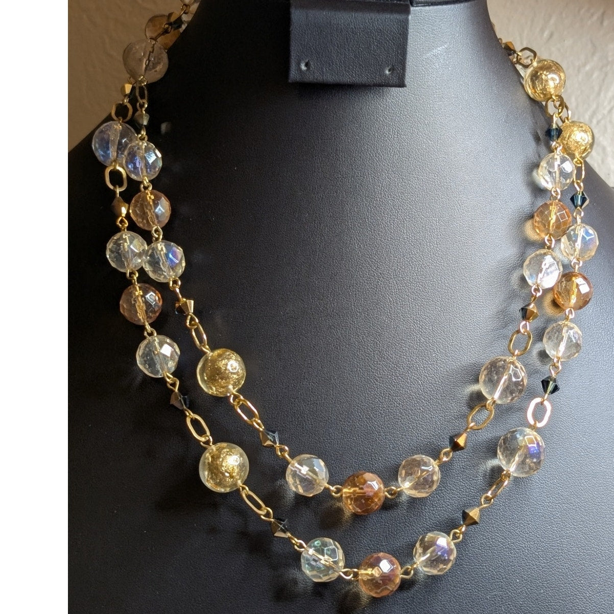 Mary Kay Holiday Wishes Gold Foil Clear & Cognac Faceted Gold Tone Link Necklace