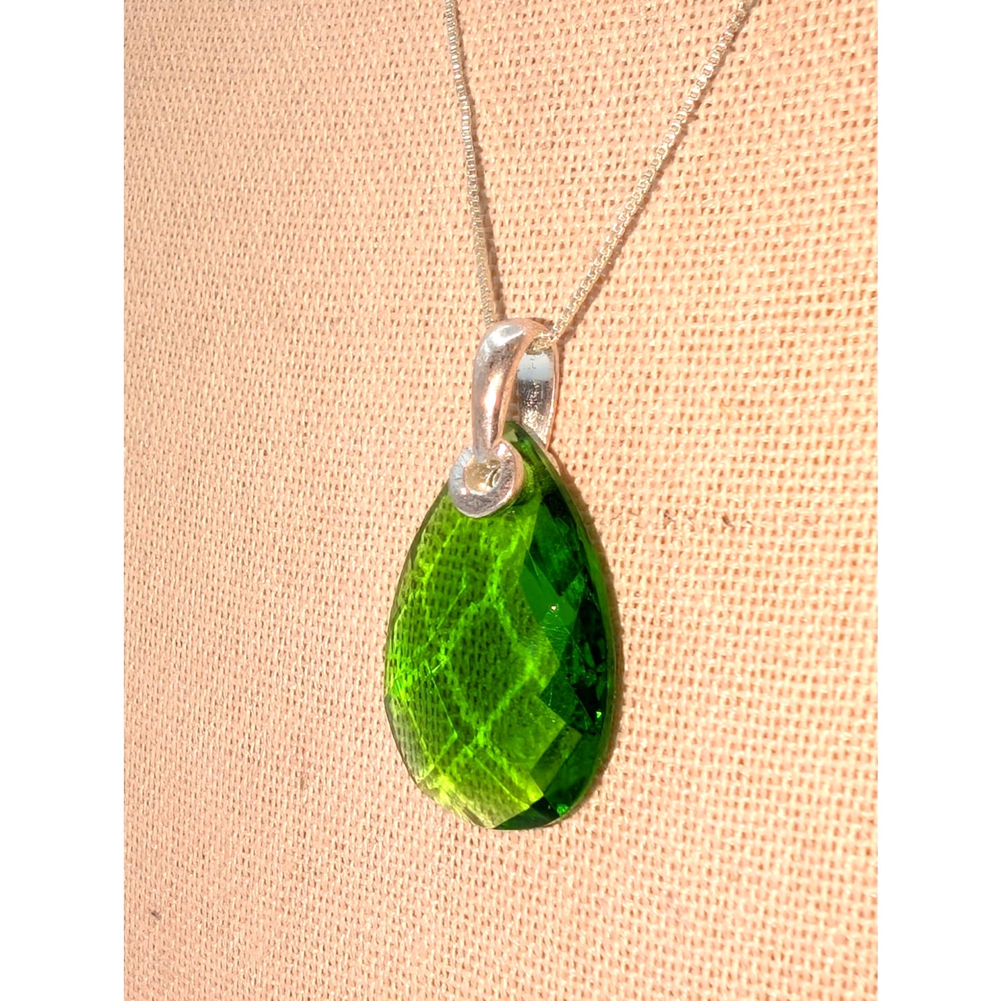 925 Sterling Silver Green Faceted Crystal Teardrop Pendant 18.5" Necklace