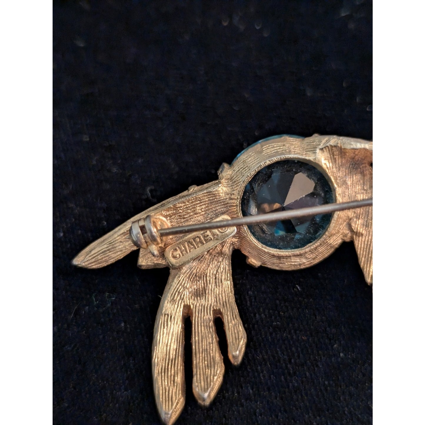 Rare Vintage Signed Charel Large Blue Stone & Rhinestone Gold Tone Brooch