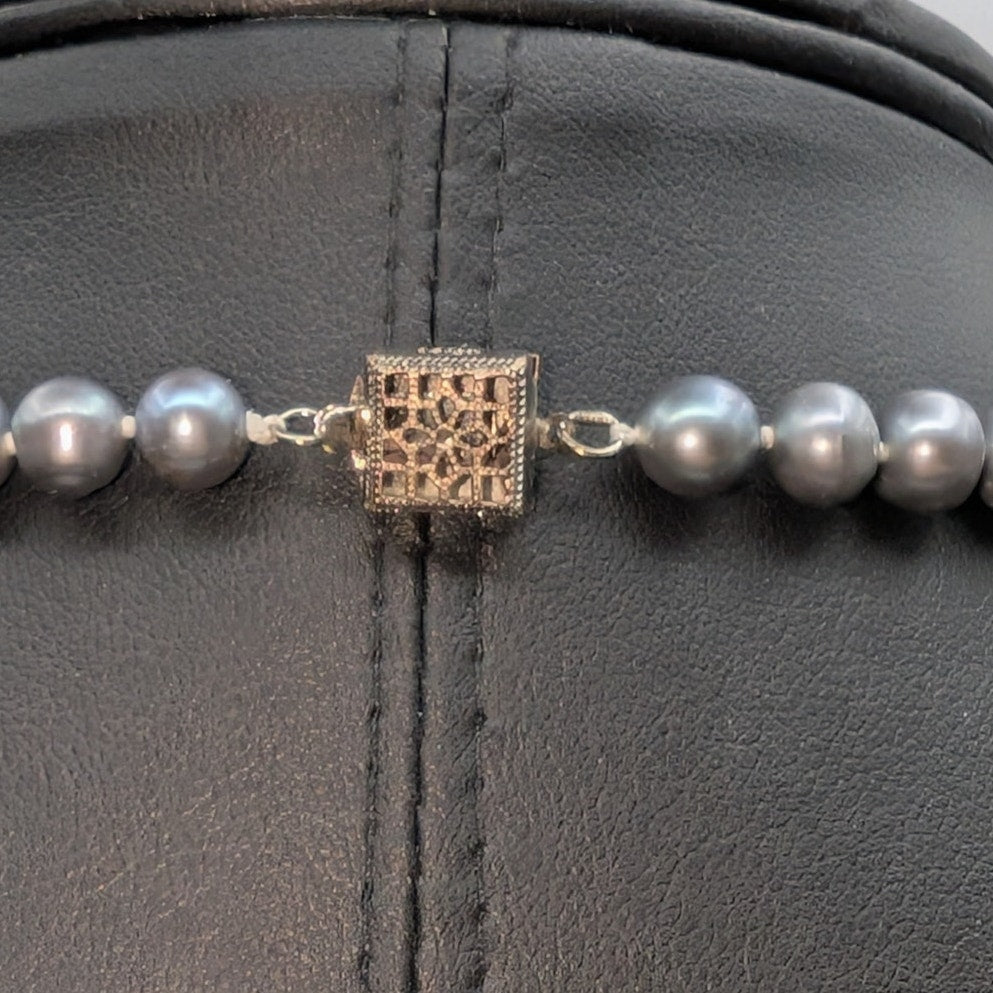 Vintage 925 Sterling Silver Approx. 6mm-7mm Knotted Genuine Pearl 32" Necklace
