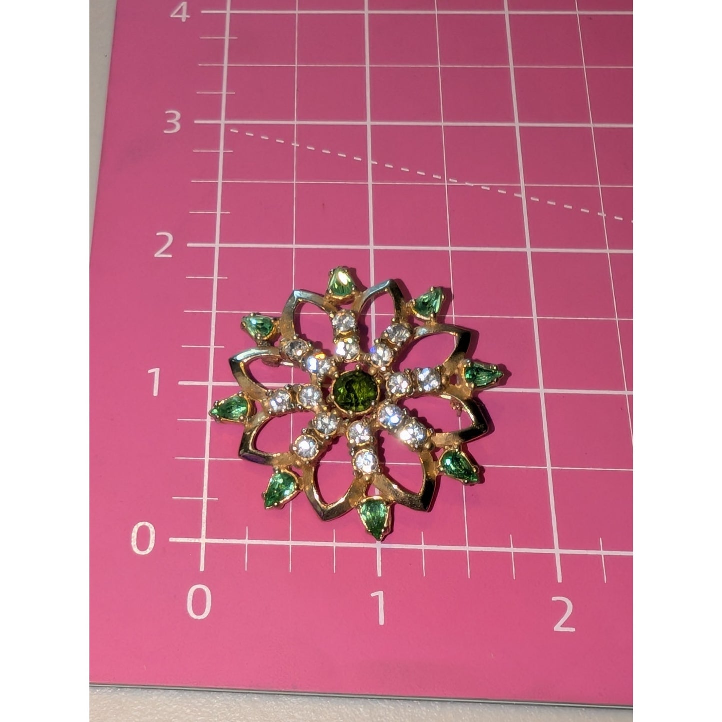 Vintage Green & Clear Rhinestone Gold Tone Brooch & Screw On Earrings