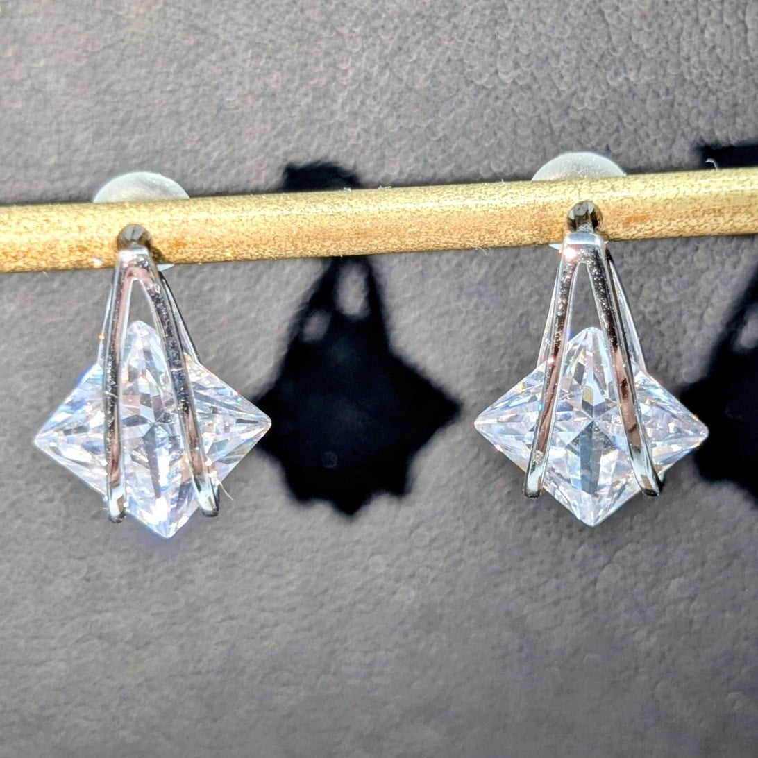 Marked SU CH Silver Square Crystal Pierced Earrings