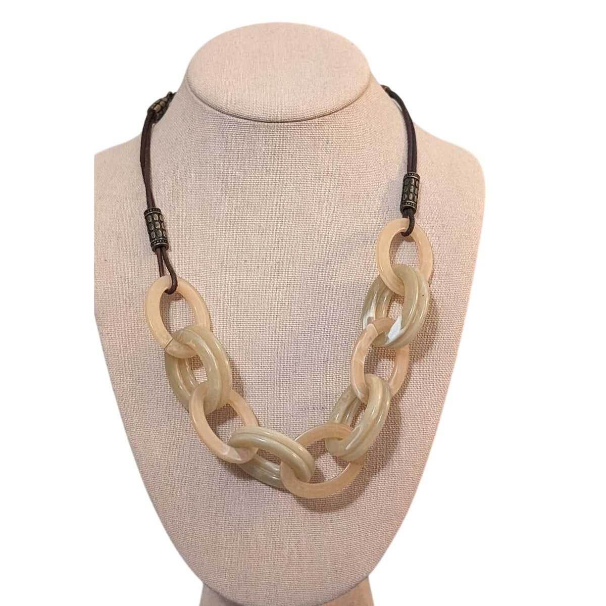 Vintage Avon Art Deco Style Creamy Lucite Oval Chain Link Adjustable Necklace