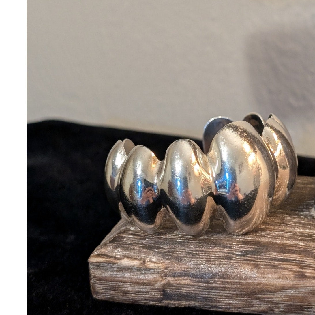 VTG TS-79 Taxco 925 Mexico Modern Sterling Silver Wide Scalloped Cuff Bracelet