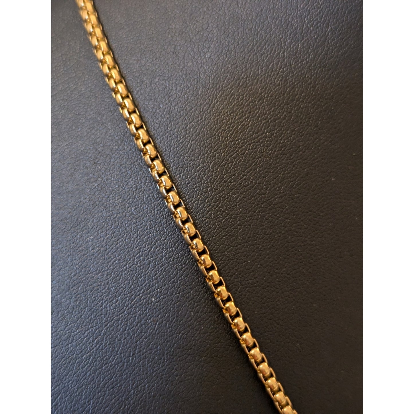 Gold Tone Genuine Leaf Pendant W/ Acorn Charm on Sturdy 22" Gold Tone Chain