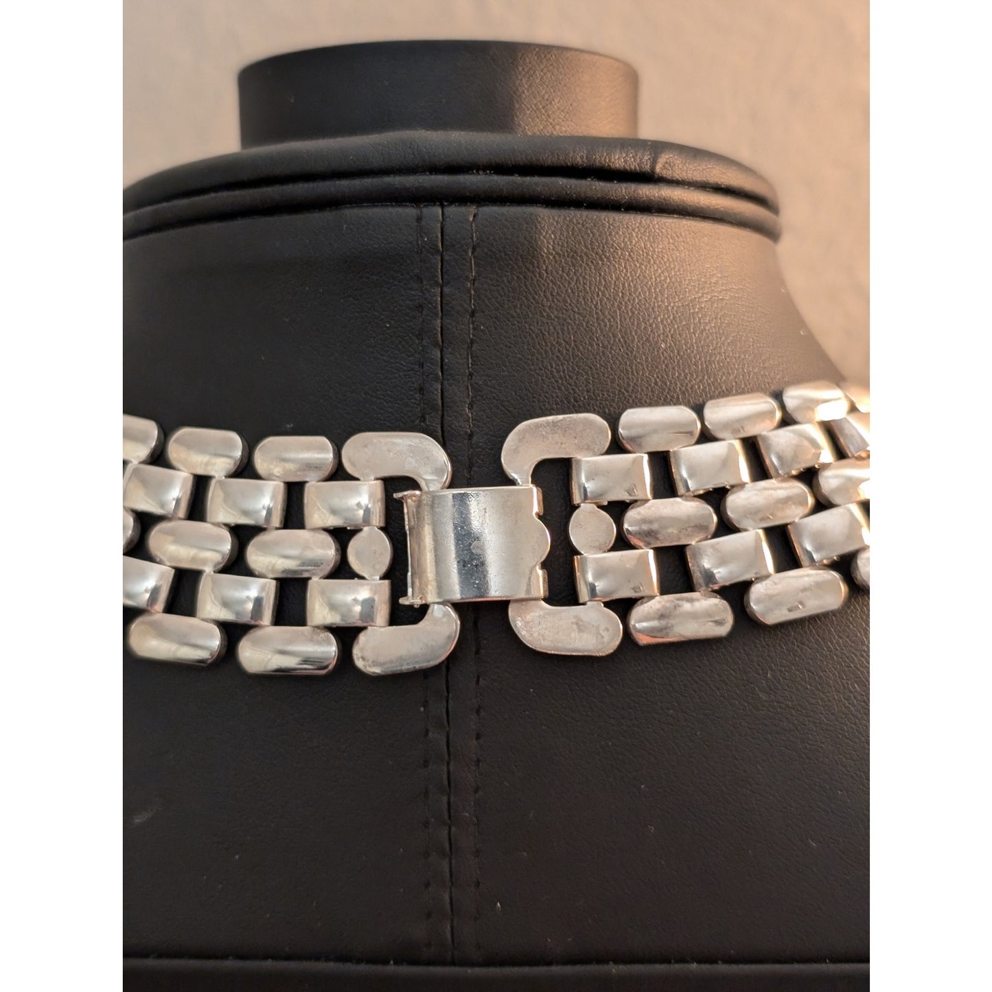 Vintage Silver Tone Basket Weave Rhodium Plated 1" Wide Choker 18" Necklace