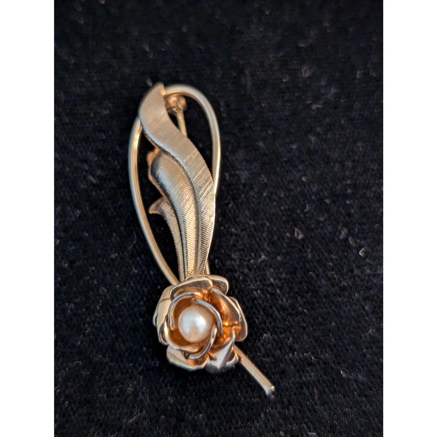 Vintage Marked 12K Gold Filled Faux Pearl Etched Leaf Brooch
