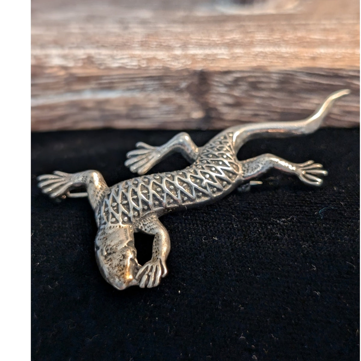 Vintage Solid Cast 925 Sterling Silver Lizard Brooch