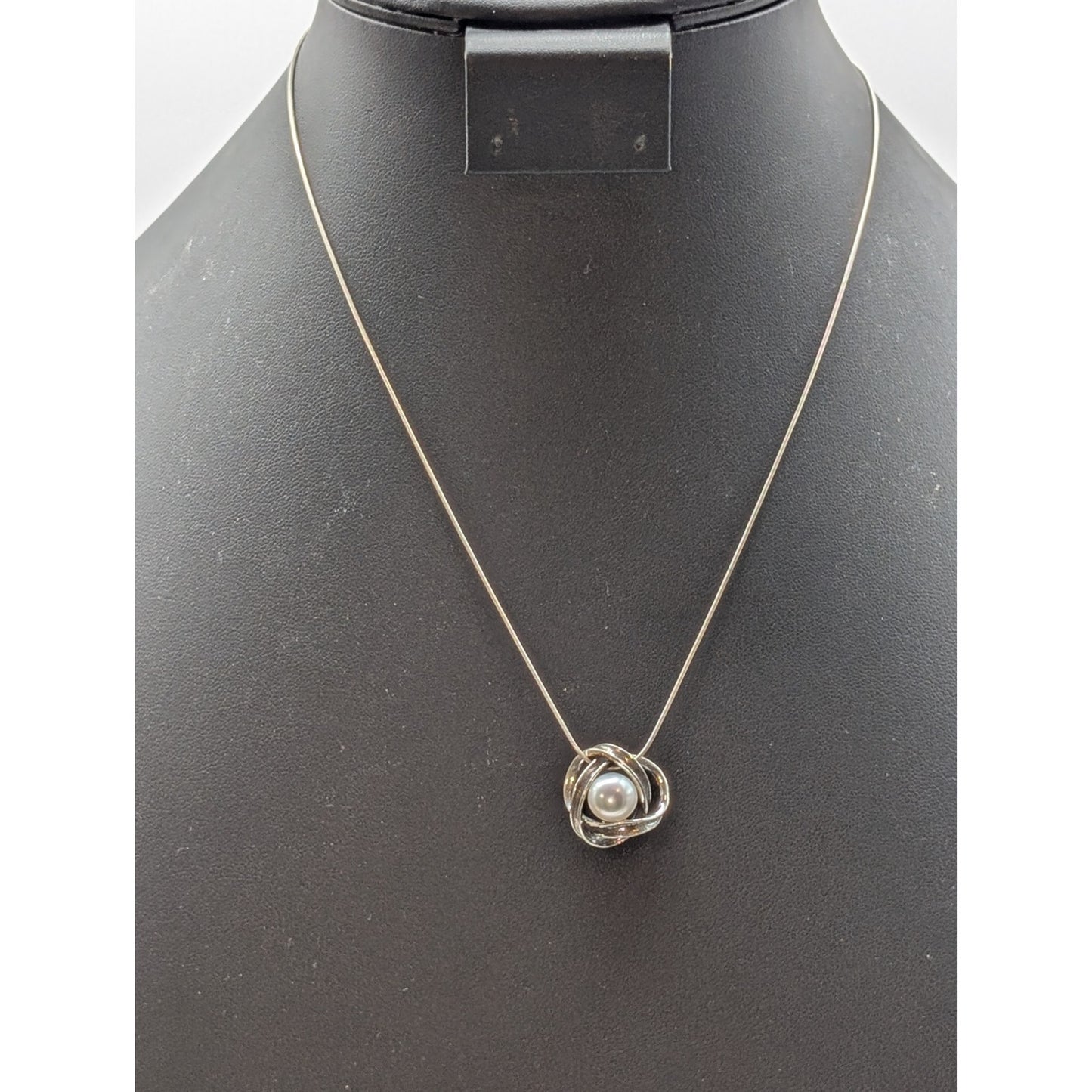 PZ 925 Sterling Made in Israel Pearl Nestled in Sterling Pendant 18" Necklace