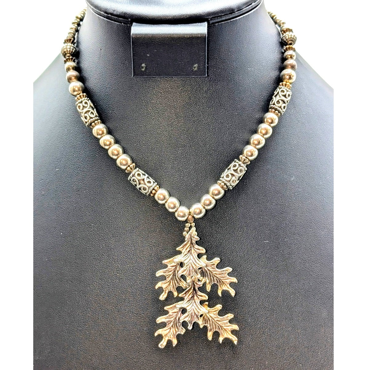 Vintage Silver Tone Bali Bead Layered Leaf Pendant Necklace W/ Hook Clasp