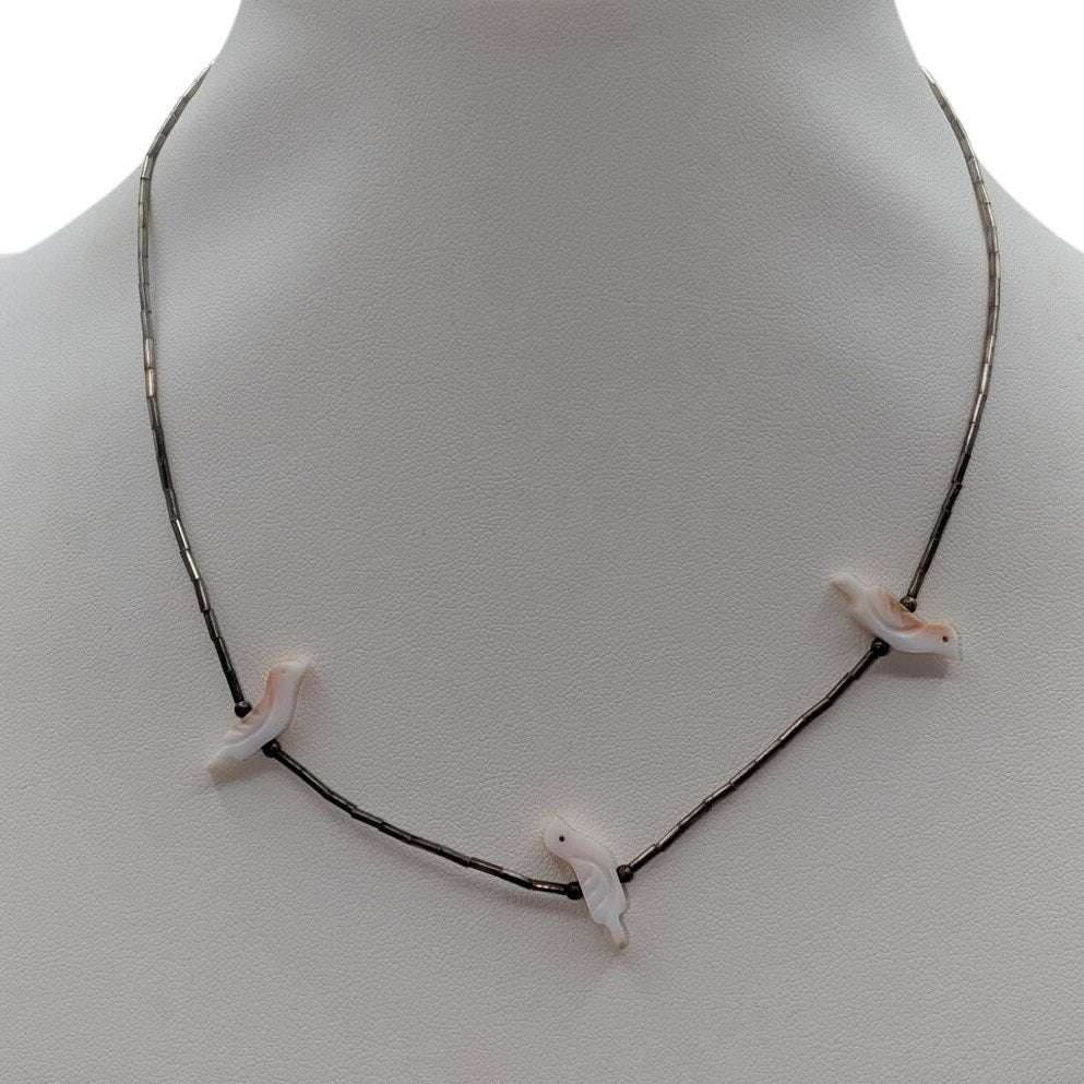 Vtg Liquid Silver Three Carved Bird Fetish 15.5" Choker Barrel Clasp Necklace