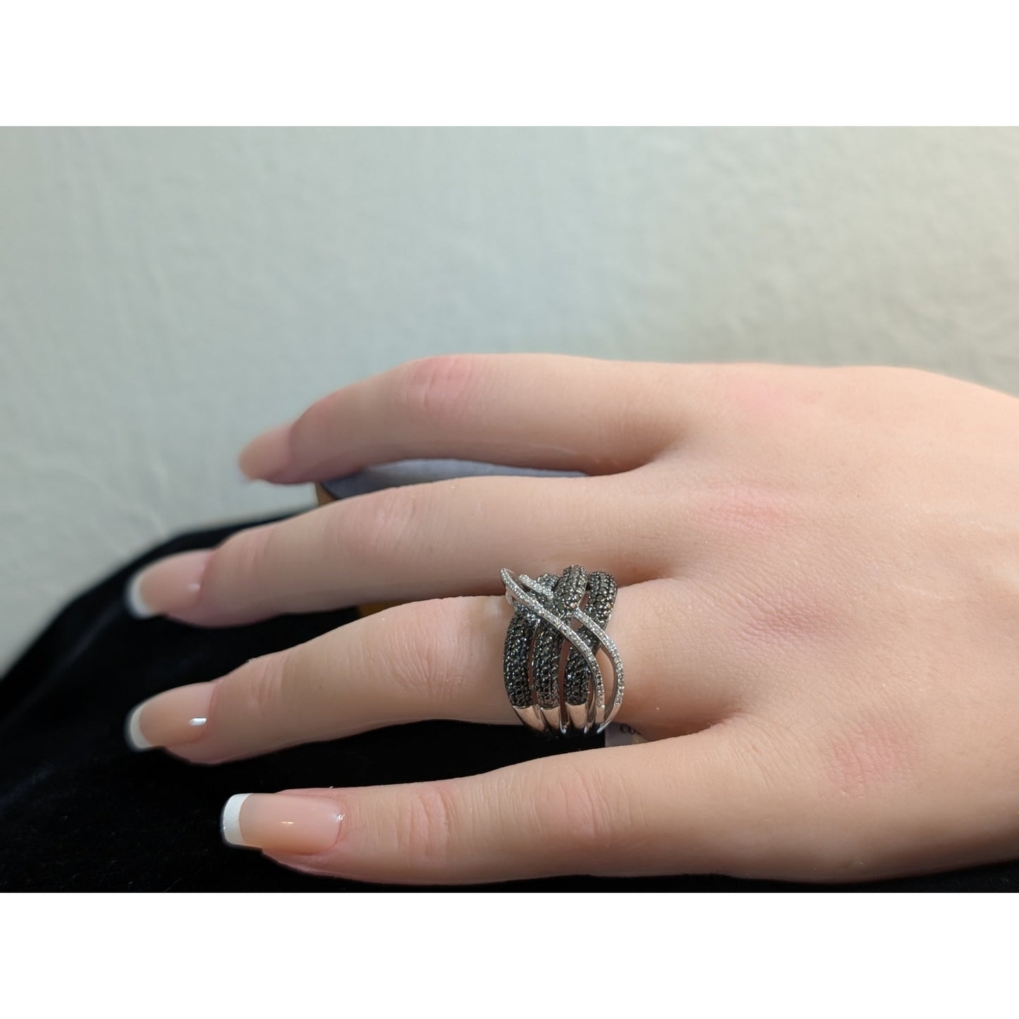 NWT Sterling Silver Black & White 1/10 CTTW Color Enhanced Diamond Ring Sz 6.75