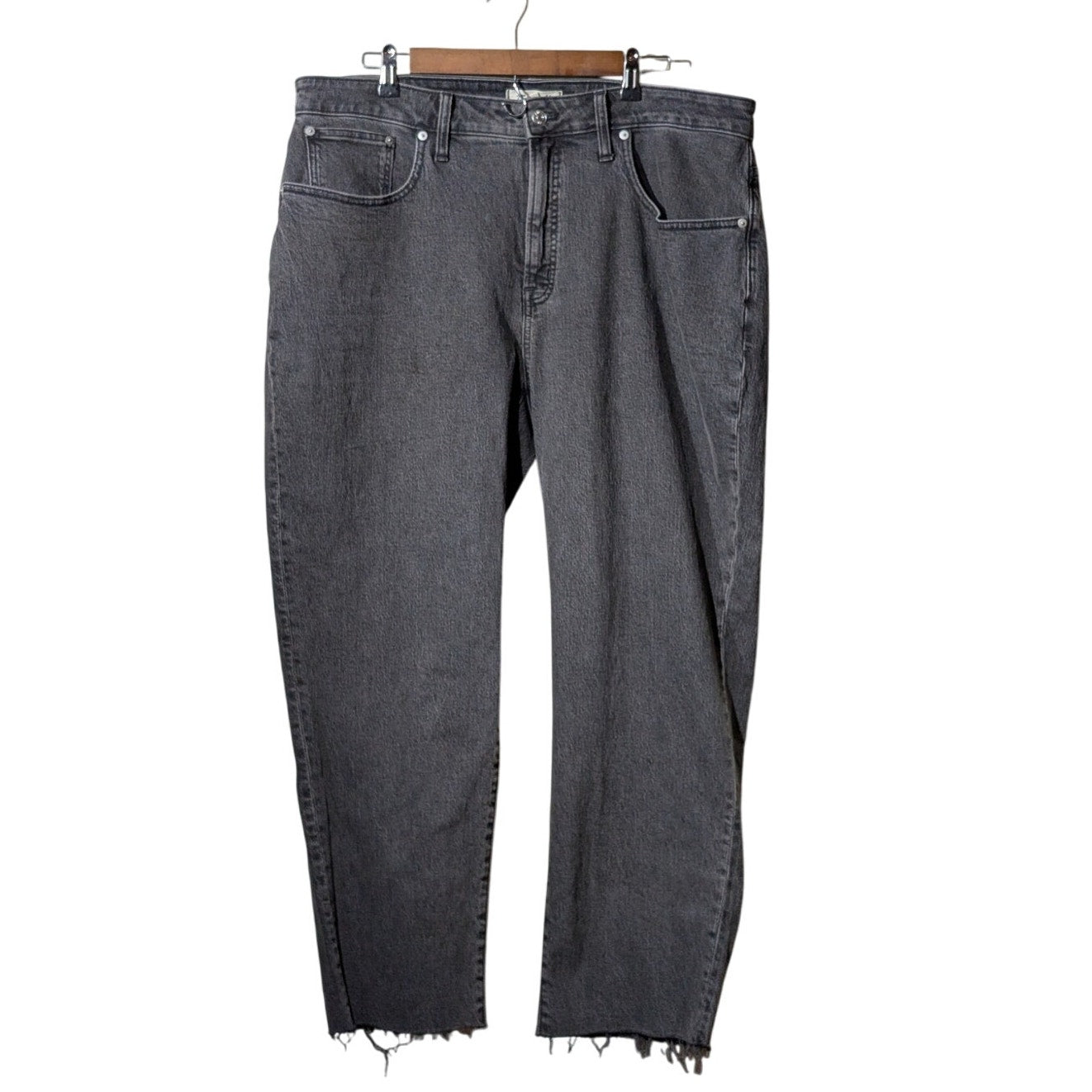Madewell Curvy Perfect Vintage Straight Faded Black/Charcoal Frayed Hem Jean 18W