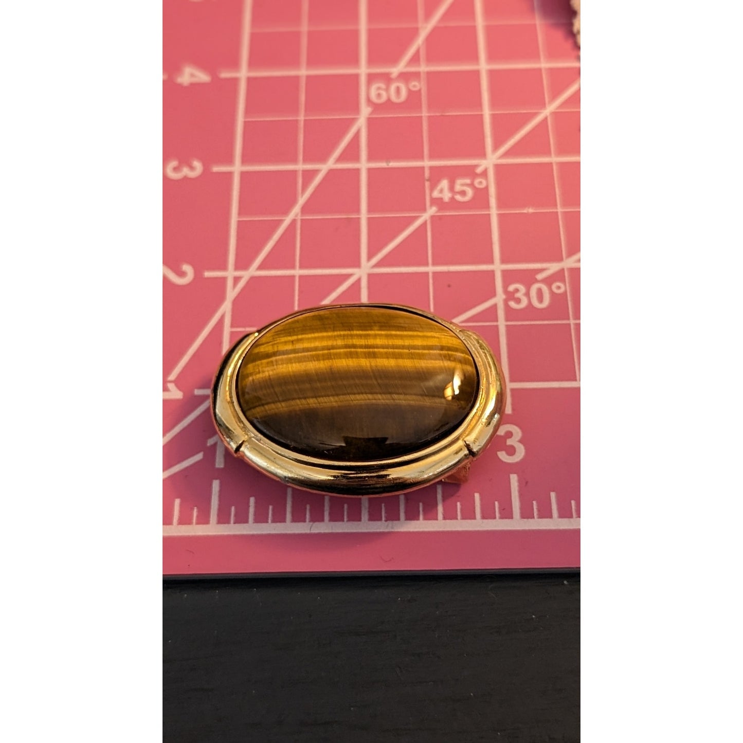 Ciner Vintage Oval Shaped Tiger Eye Gold Tone Scarf Buckle Clip