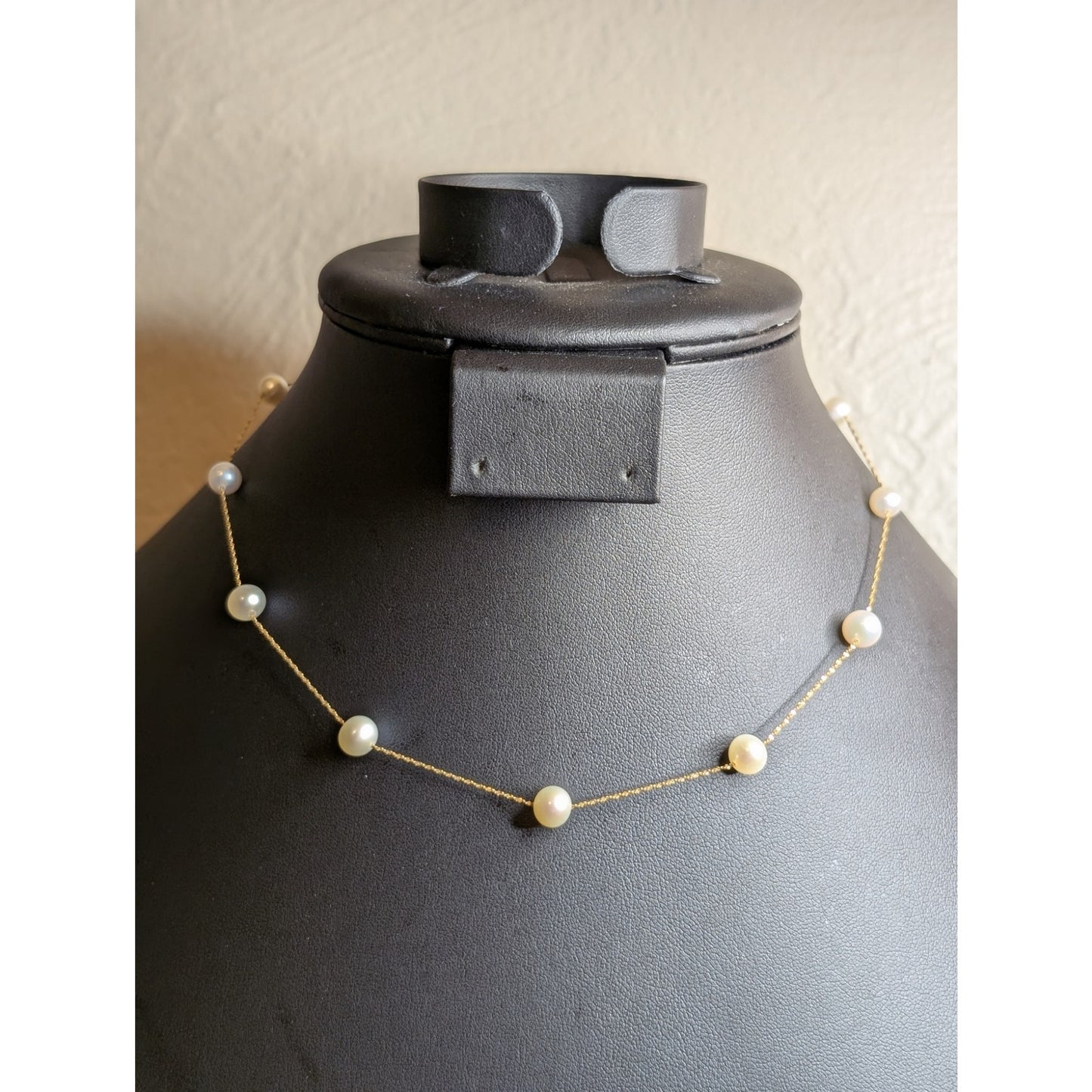 14 K Italy Yellow Gold Genuine Pearl 16" Necklace