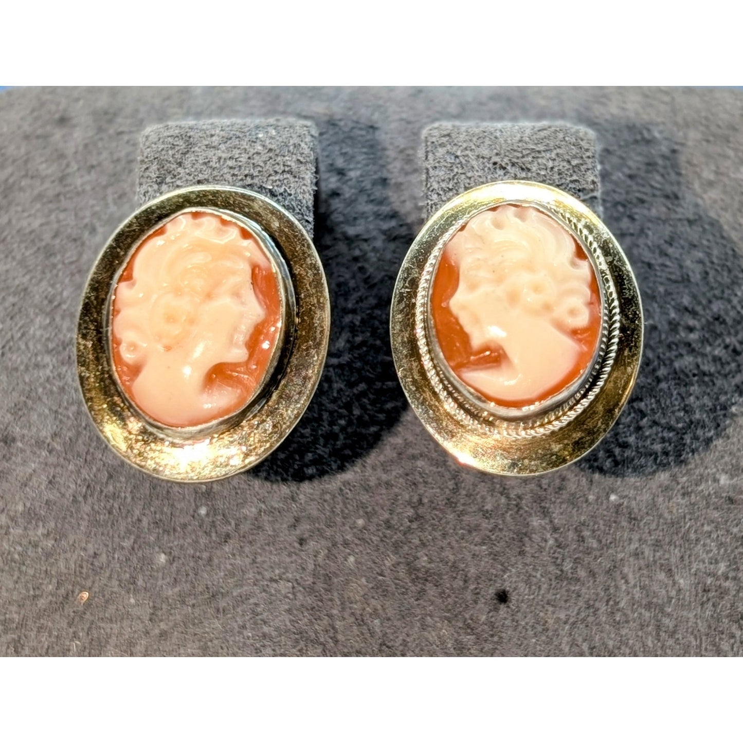Vintage Amedeo Italy 925 Sterling Silver Cameo Stud Earrings