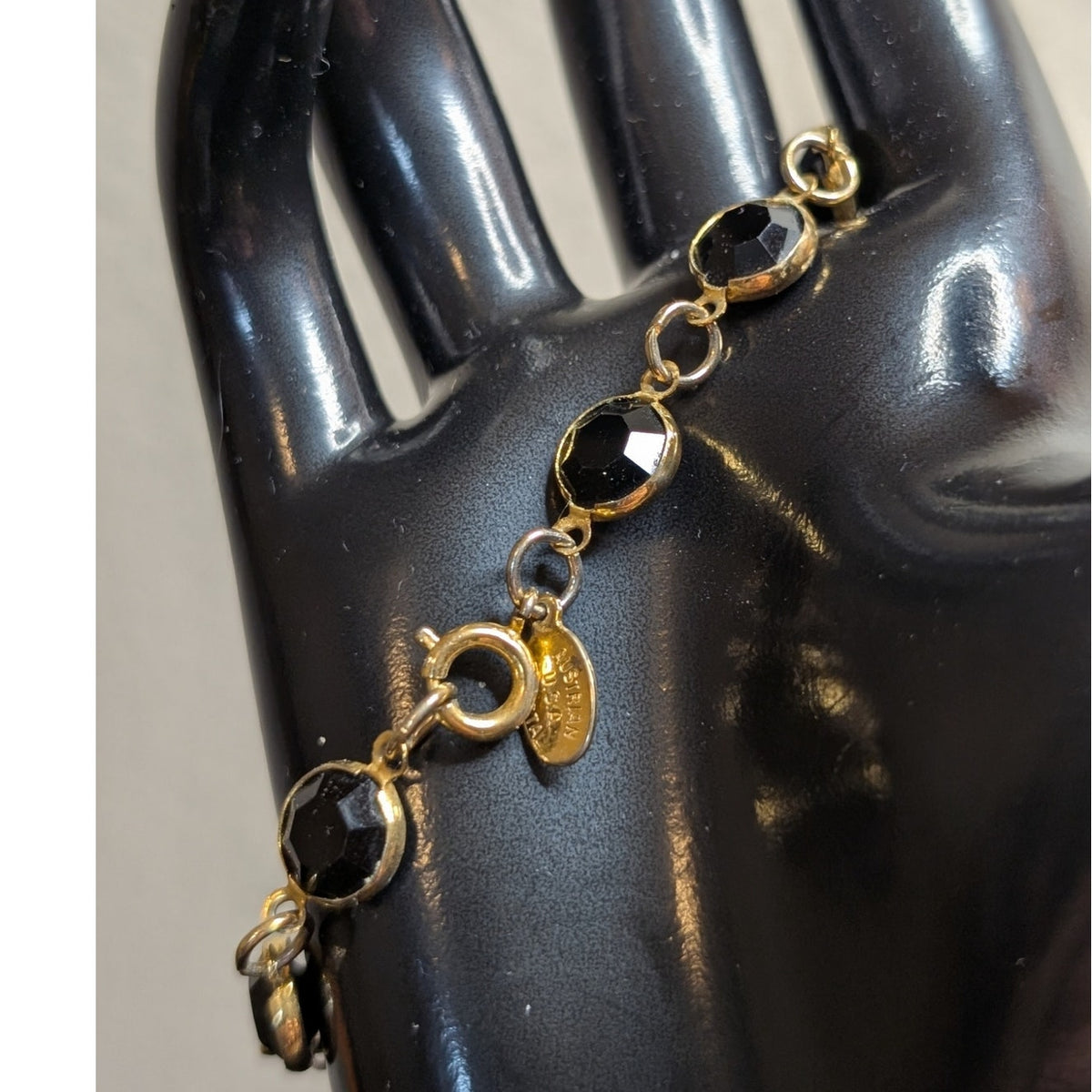 VTG Gold Tone Bezel Set Black Faceted Austrian Crystal Made in USA Bracelet