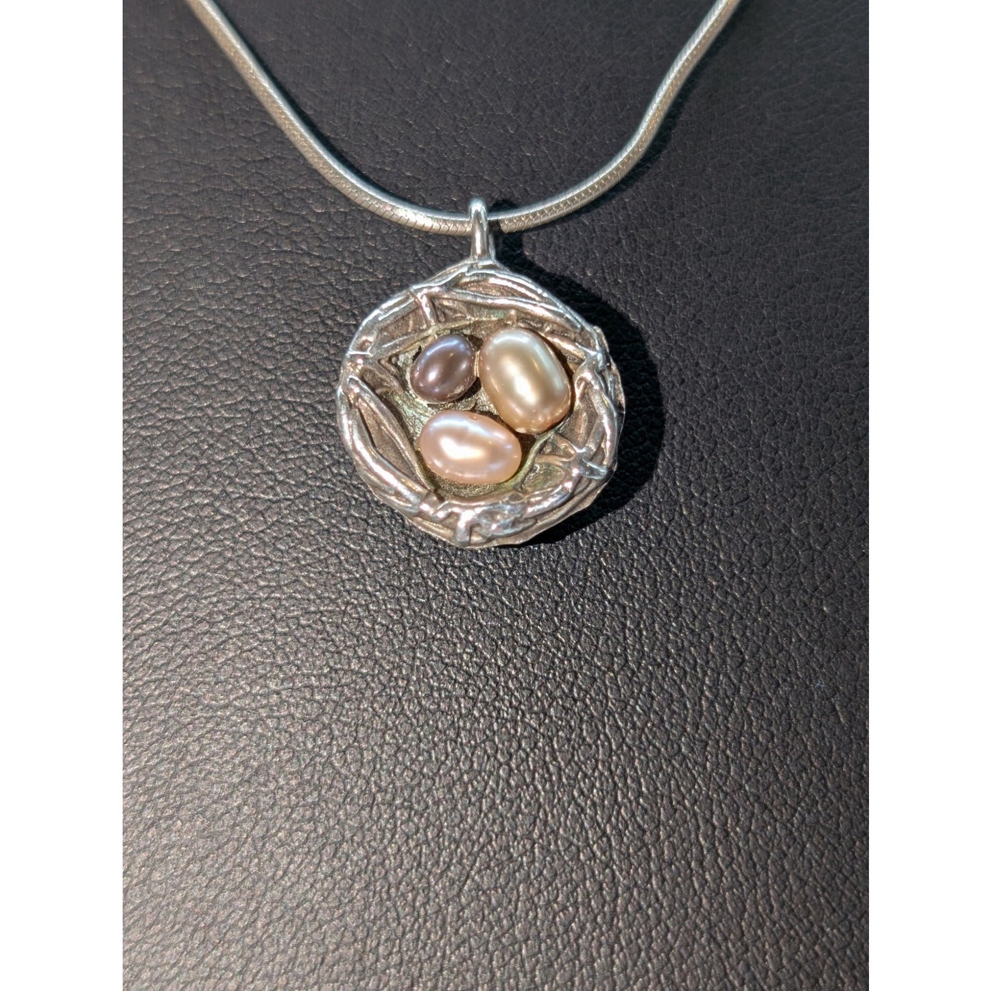 Vintage 925 Sterling Silver Bird's Next Pearl Eggs Pendant Snake Chain Necklace