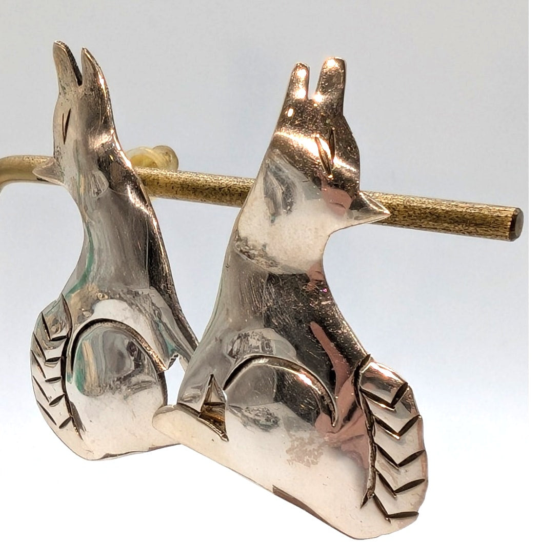 Vintage 925 Sterling Silver Taxco Mexico Howling Coyotes/Wolves Pierced Earrings