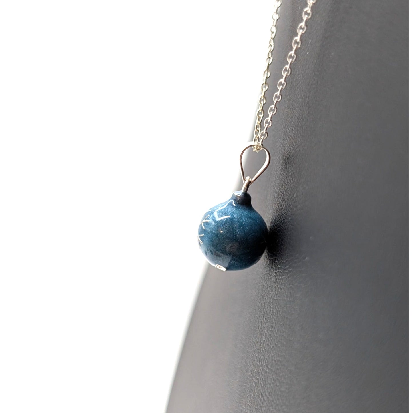 925 Sterling Silver Blue Glitter Glass Snowflake Bulb Pendant 18" Necklace