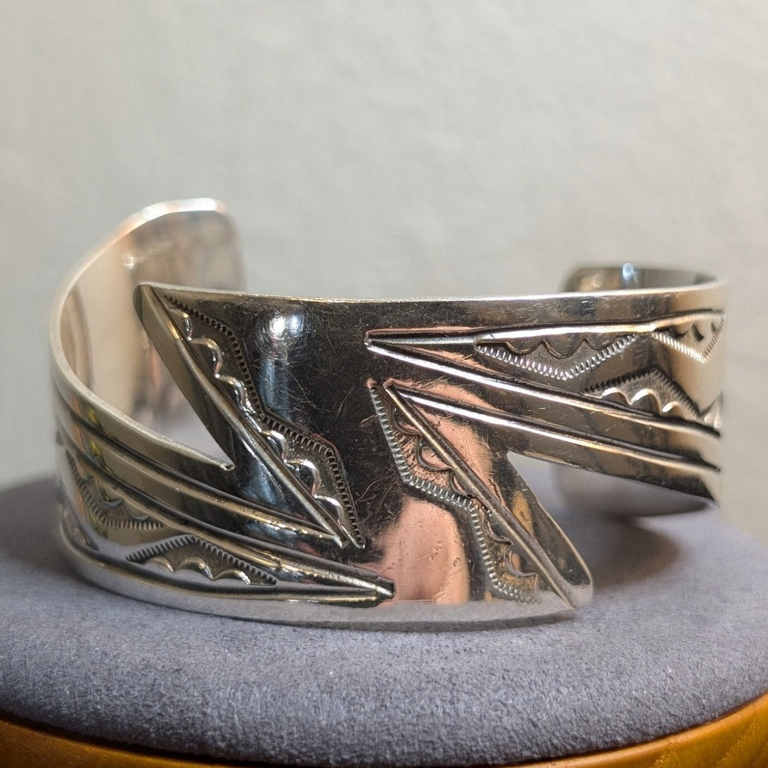 VTG Signed RJ Sterling Silver Navajo Native American Cuff Bracelet 36.66 grams