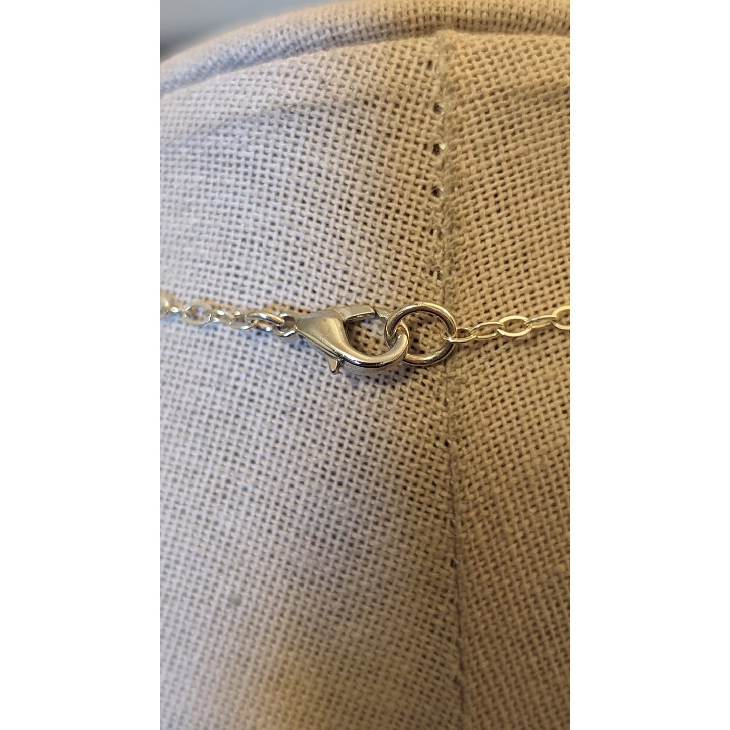 Annie's Art & Follies Heart in Silver Wire Silver Tone Chain 16" Necklace