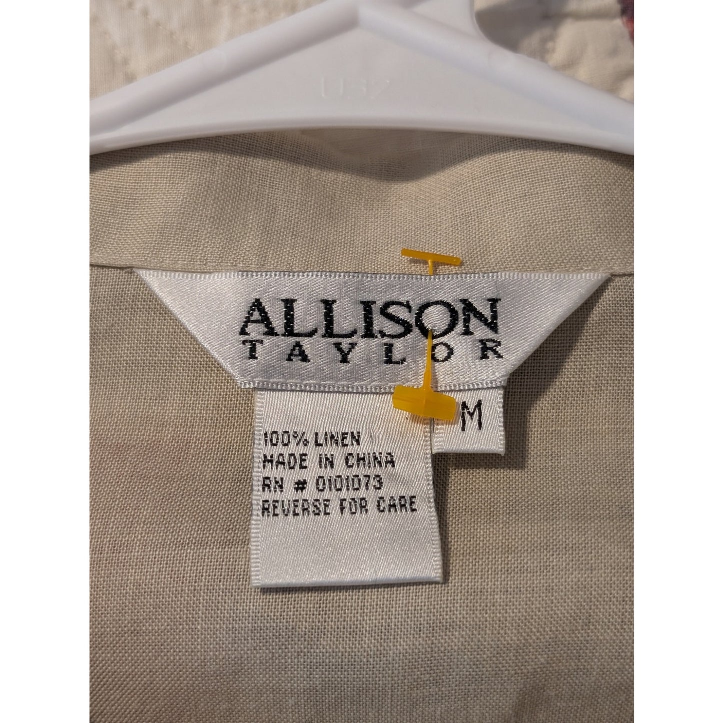 Vtg Allison Taylor Ecru Linen Cut Out Stitch Side Slit Button Front Top Sz M